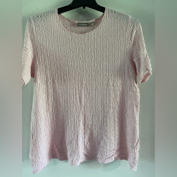 croft & barrow Tops - Croft & Barrow Light Pink Crinkle Short Sleeve Tee